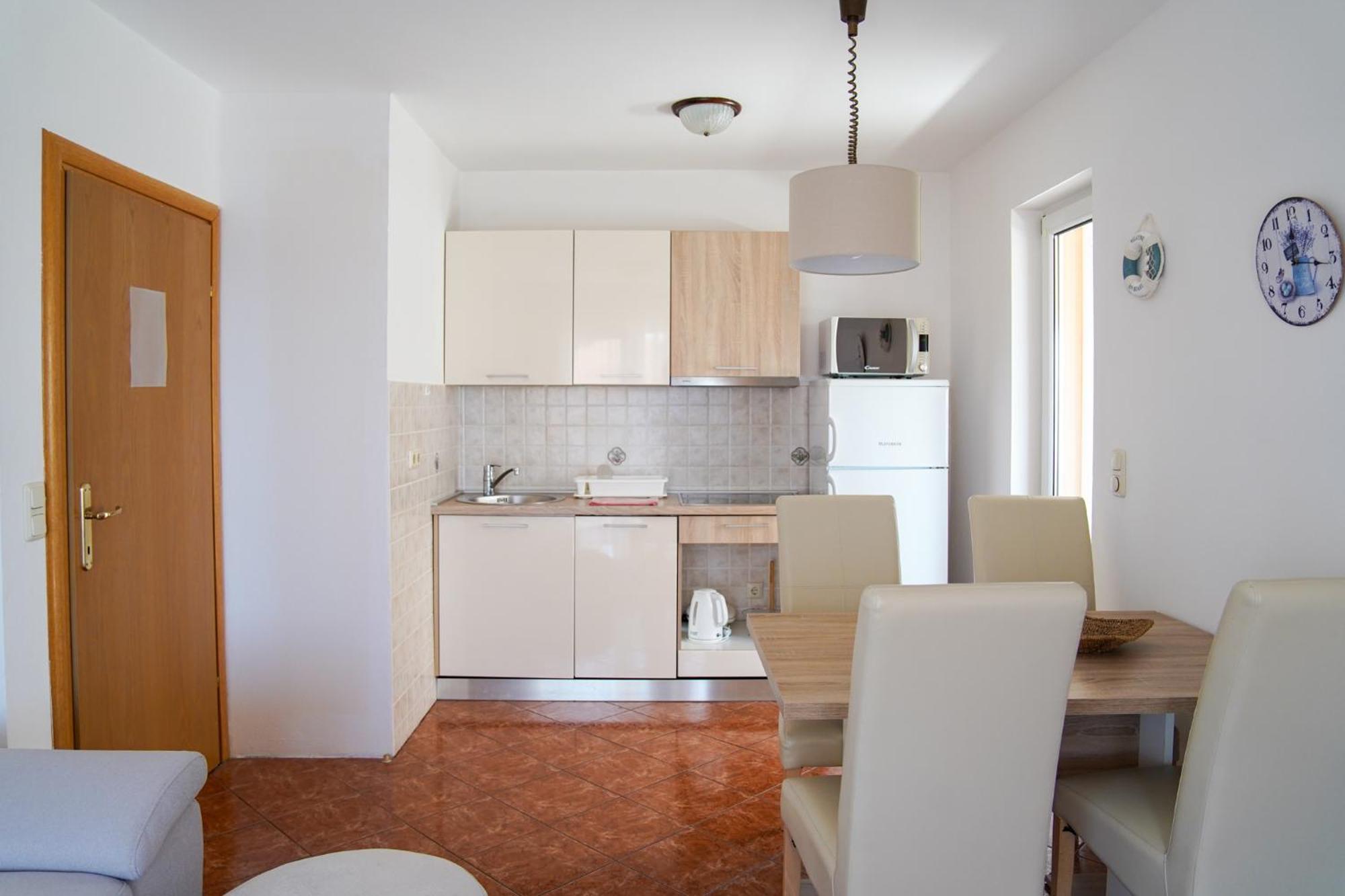 Apartman Lana オミサリ エクステリア 写真